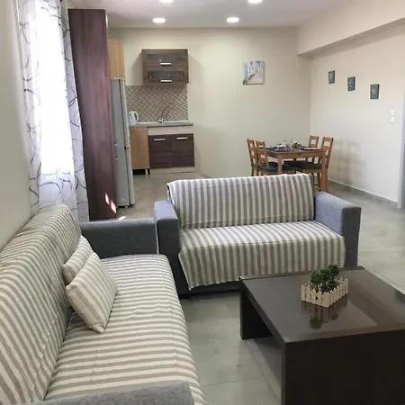 Konstantinos * Parikia (Paros)
